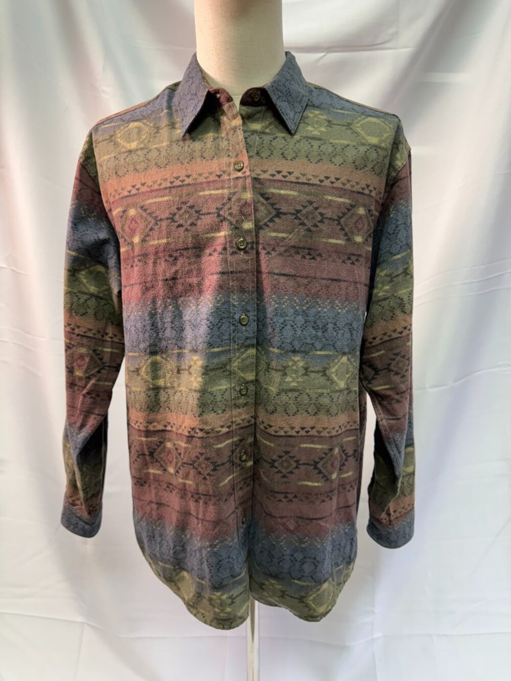 Cabela’s Men’s XL Southwestern Aztec Western Long Sleeve Cotton Shirt